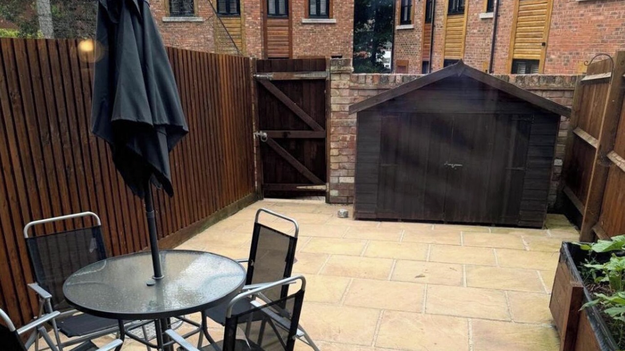 Photo of Others in Earls Barton
