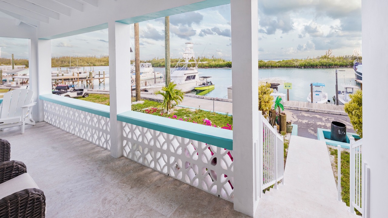 Photo of Patio Balcony in Spanish Wells