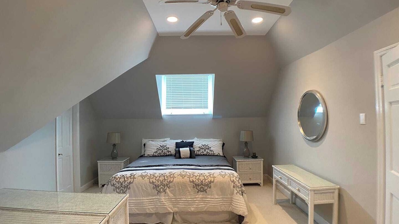 Photo of Bedroom in Smith's Point