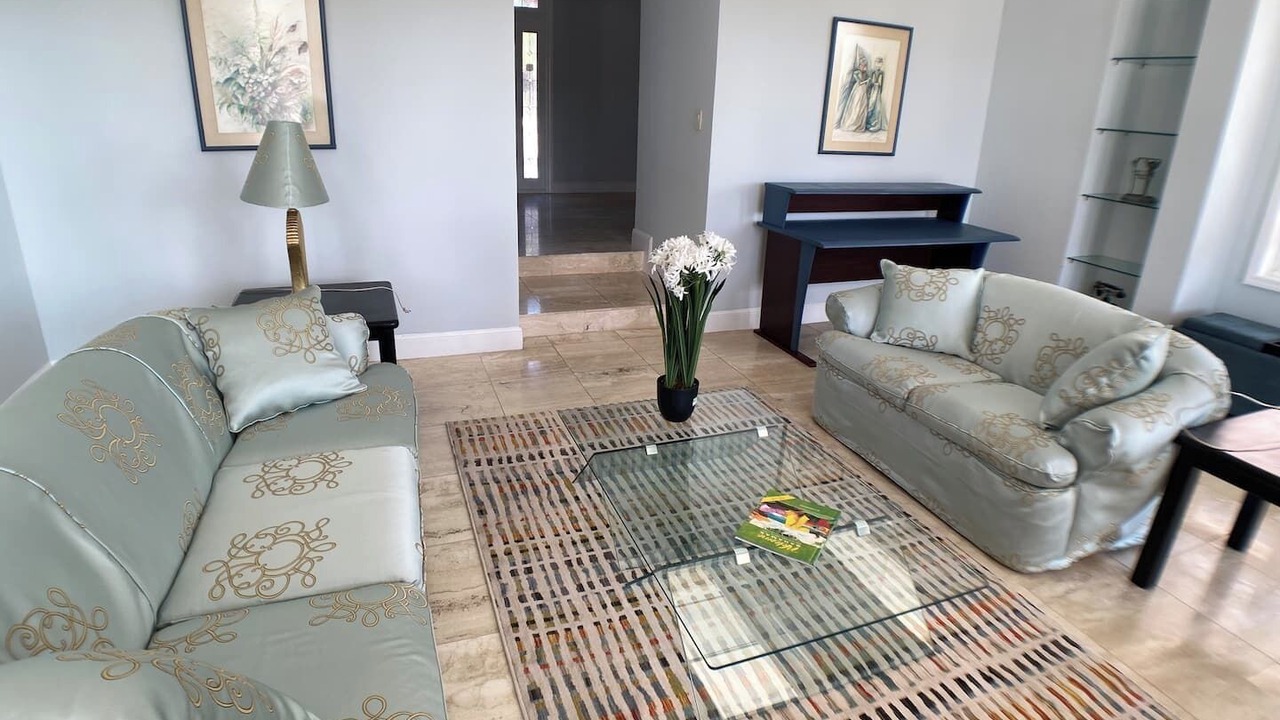 Photo of Livingroom in Smith's Point