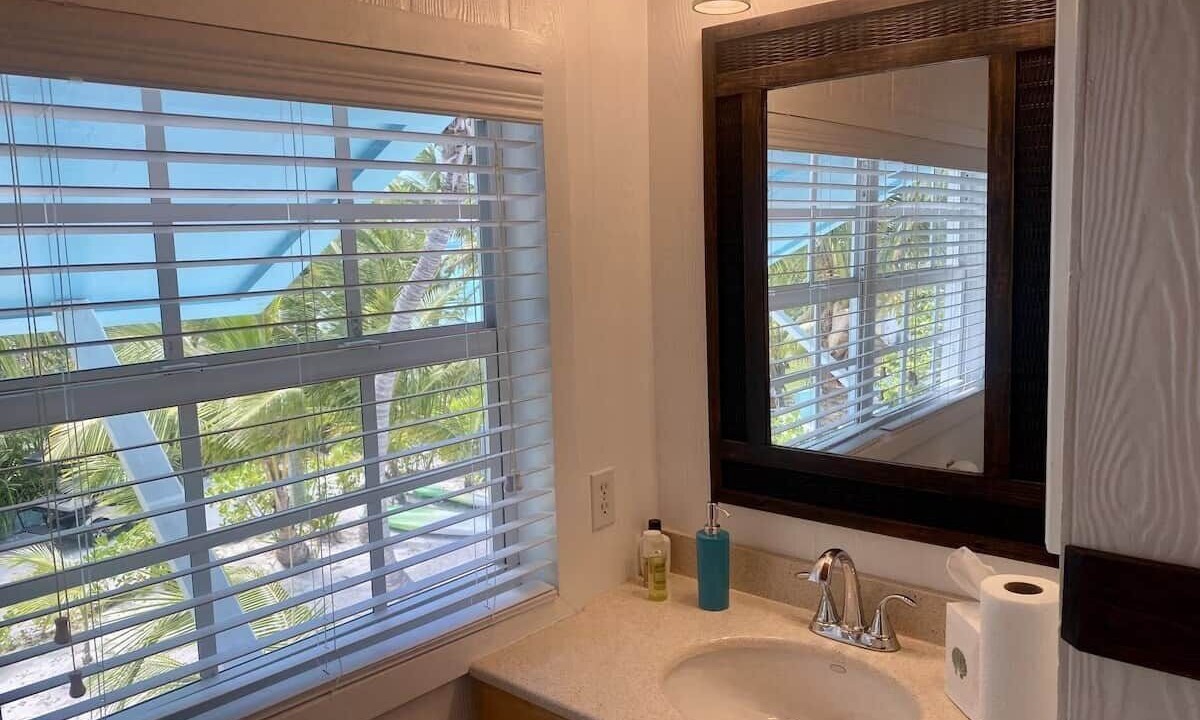 Photo of Bathroom in Spanish Wells