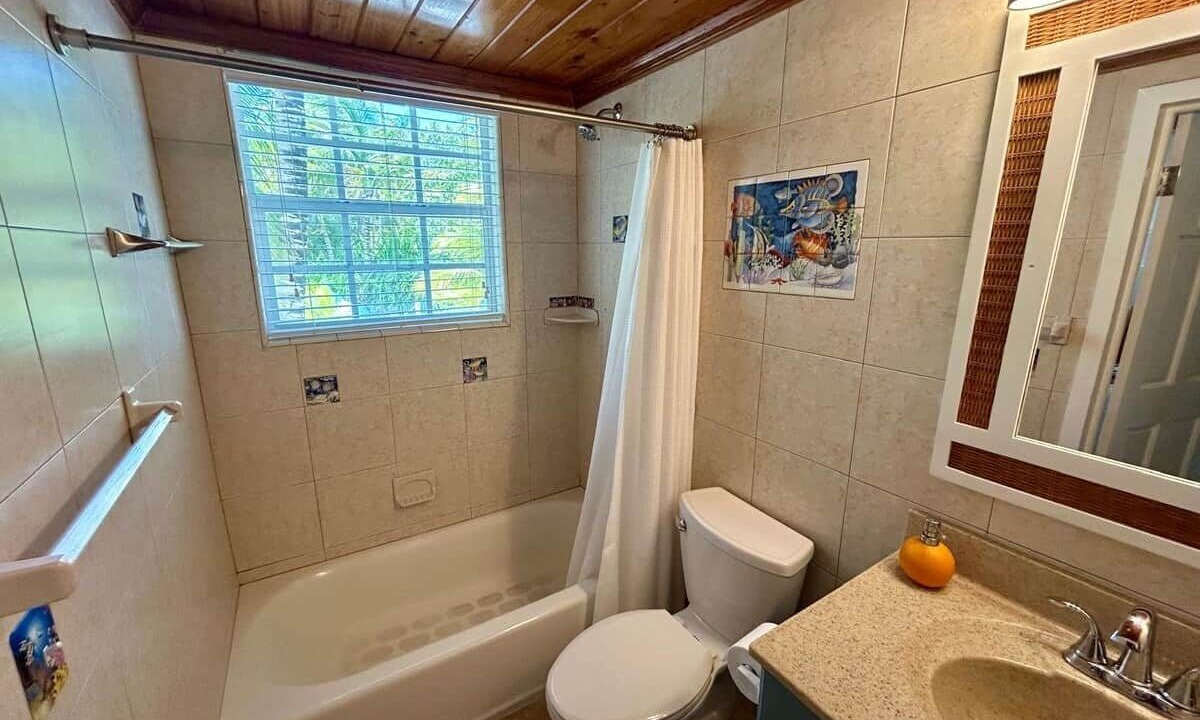 Photo of Bathroom in Spanish Wells