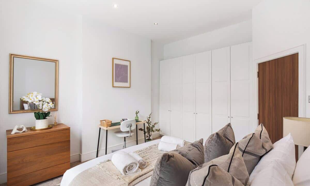 Photo of Bedroom in South Hampstead
