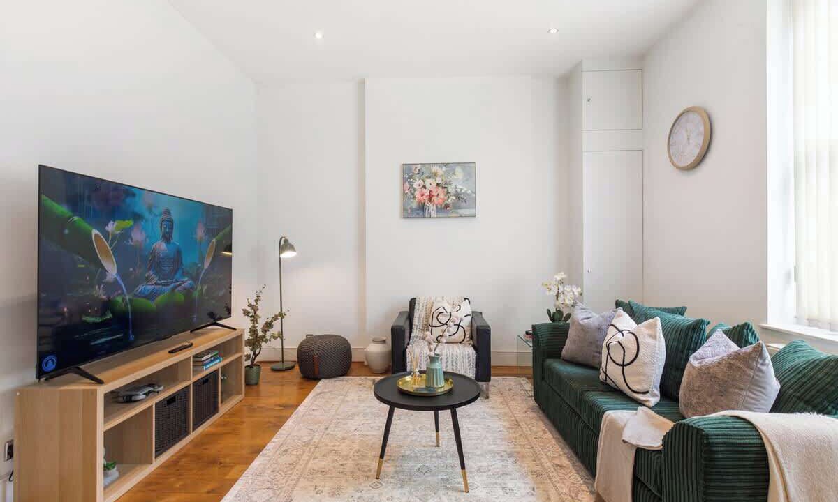 Photo of Livingroom in South Hampstead