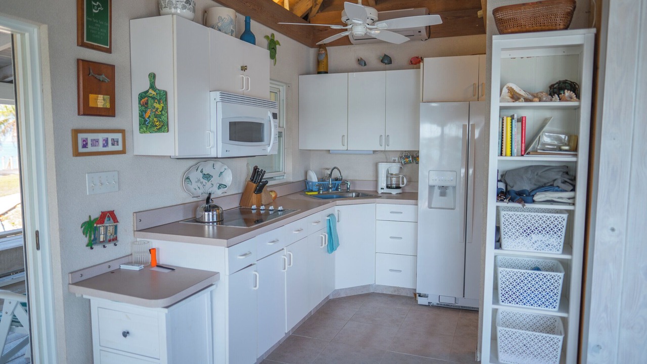 Photo of Kitchen in Green Turtle Cay