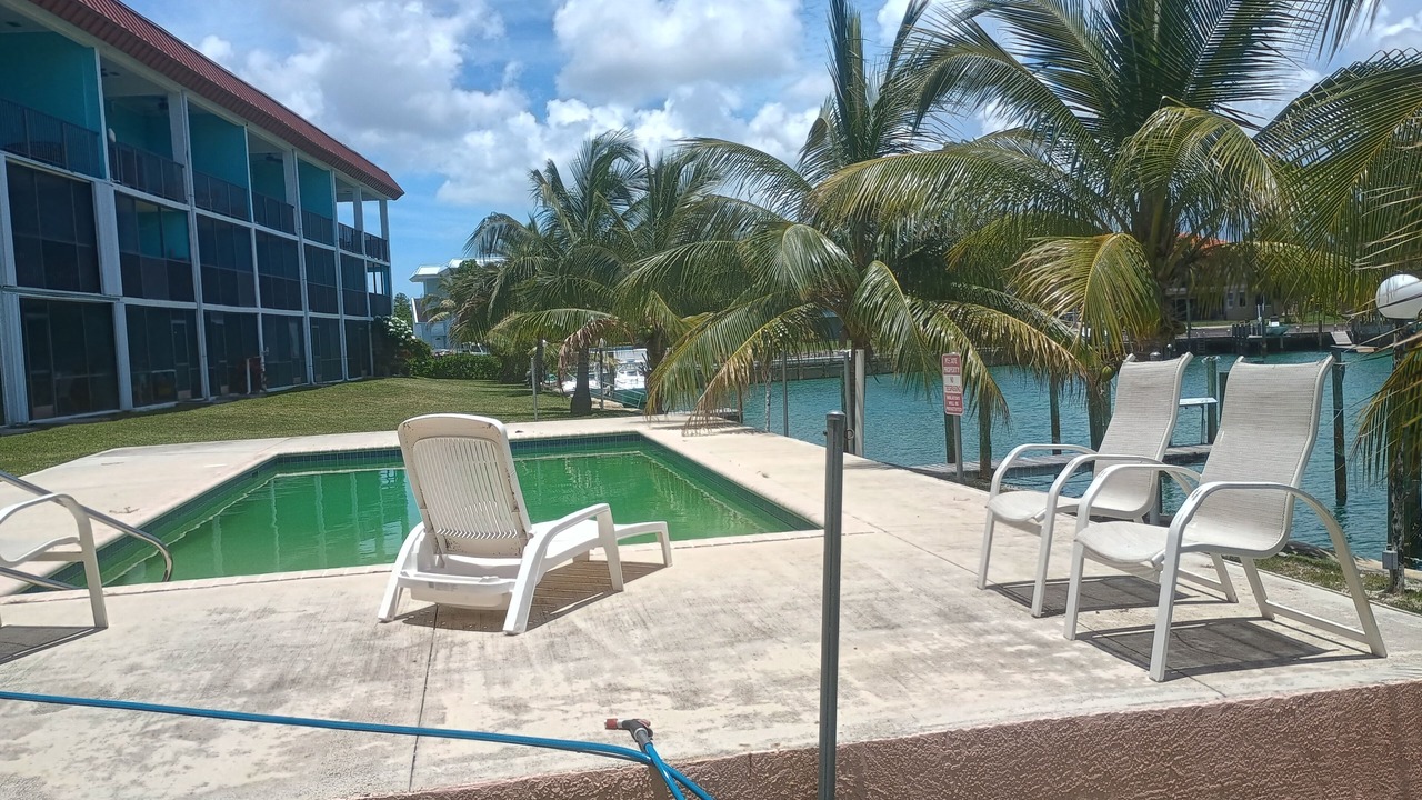 Photo of Outdoor in Bahamia West