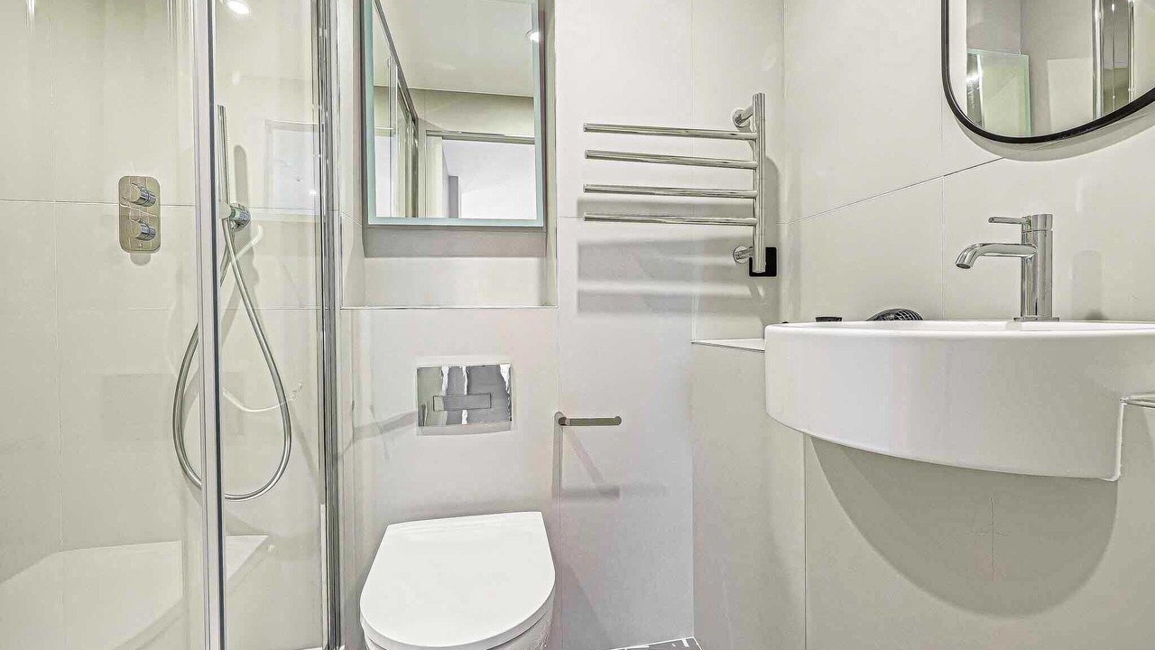 Photo of Bathroom in Farringdon