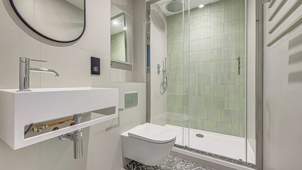 Photo of Bathroom in Farringdon