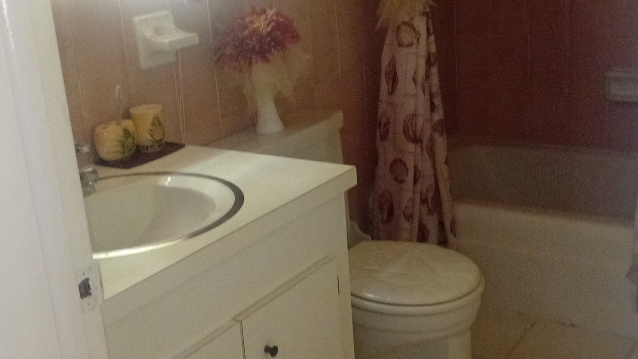 Photo of Bathroom in Tarpum Bay