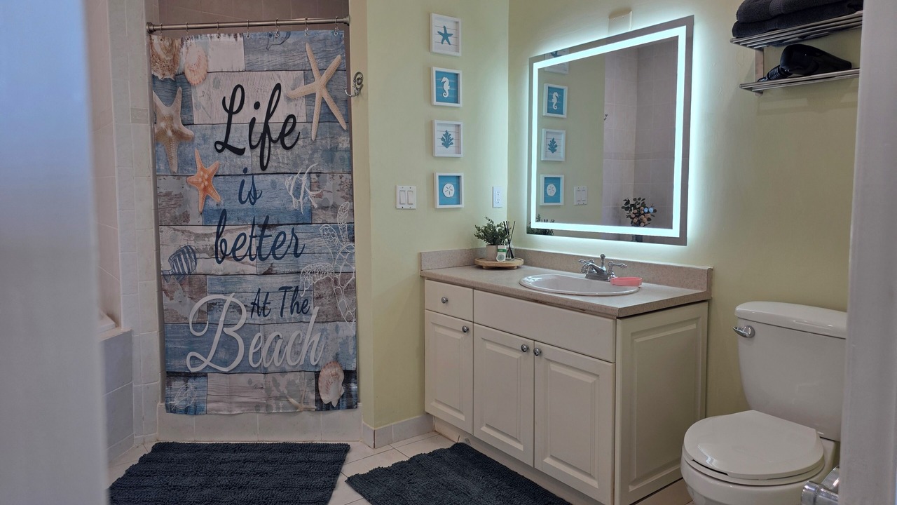 Photo of Bathroom in Bahamas Terrace
