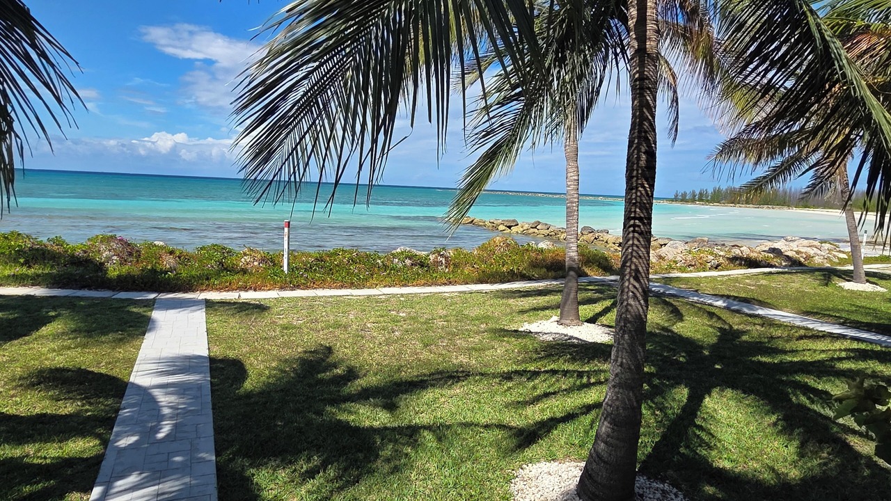 Photo of Others in Bahamas Terrace