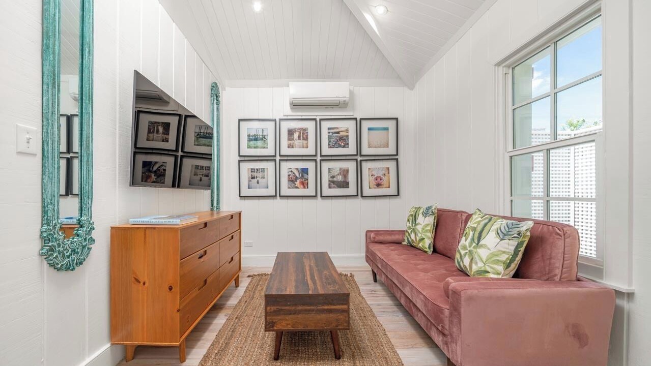Photo of Livingroom in Dunmore Town