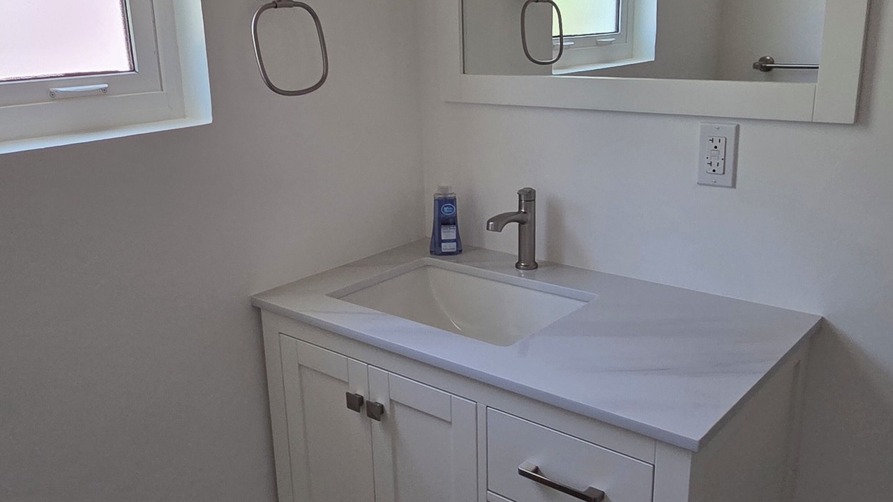 Photo of Bathroom in Spanish Wells