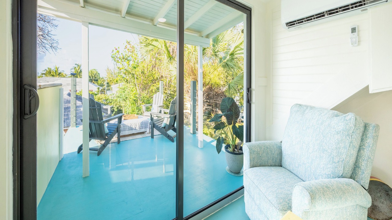 Photo of Livingroom in Spanish Wells