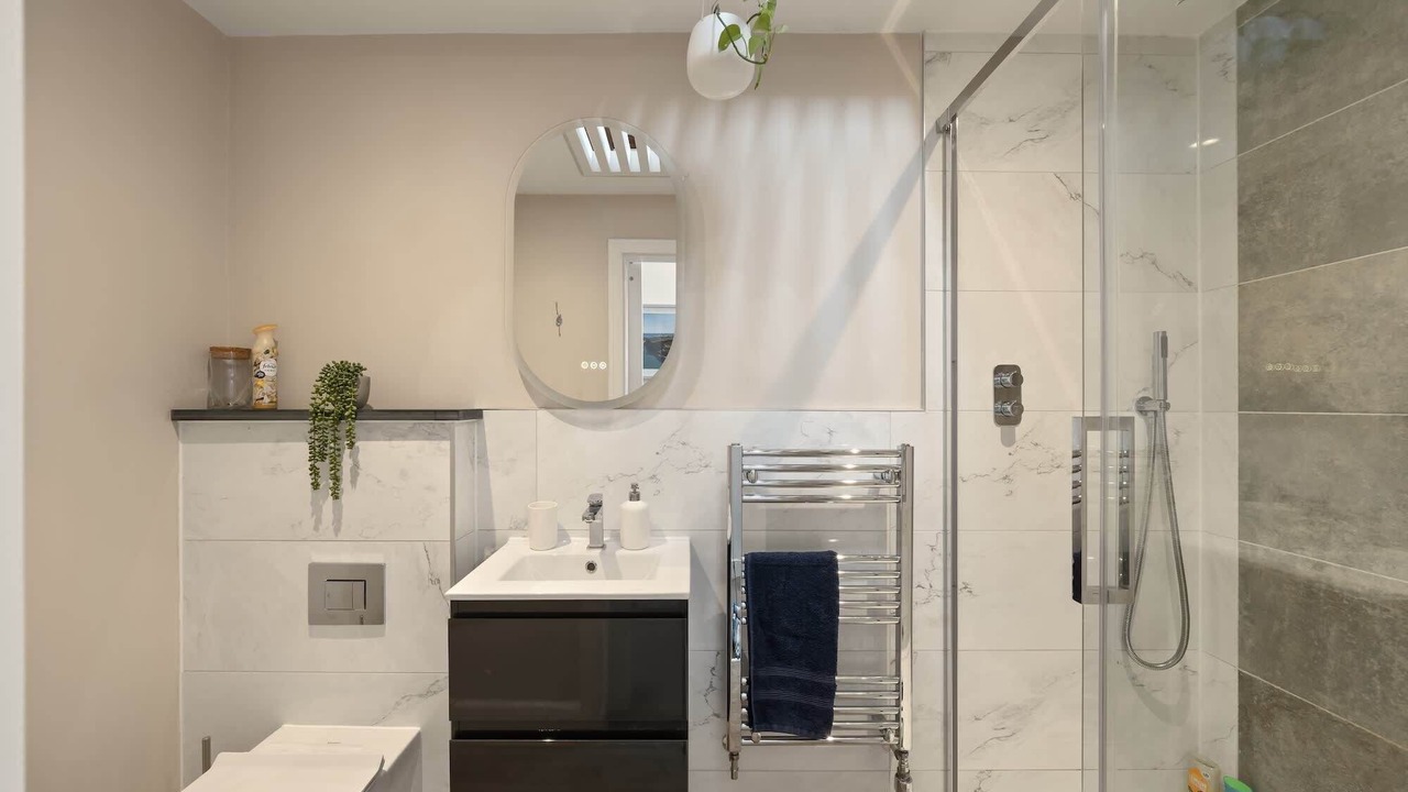 Photo of Bathroom in Newquay City Centre