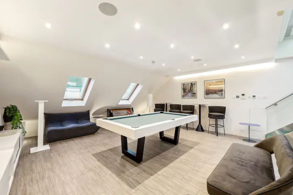Photo of Bedroom in Queen's Gate