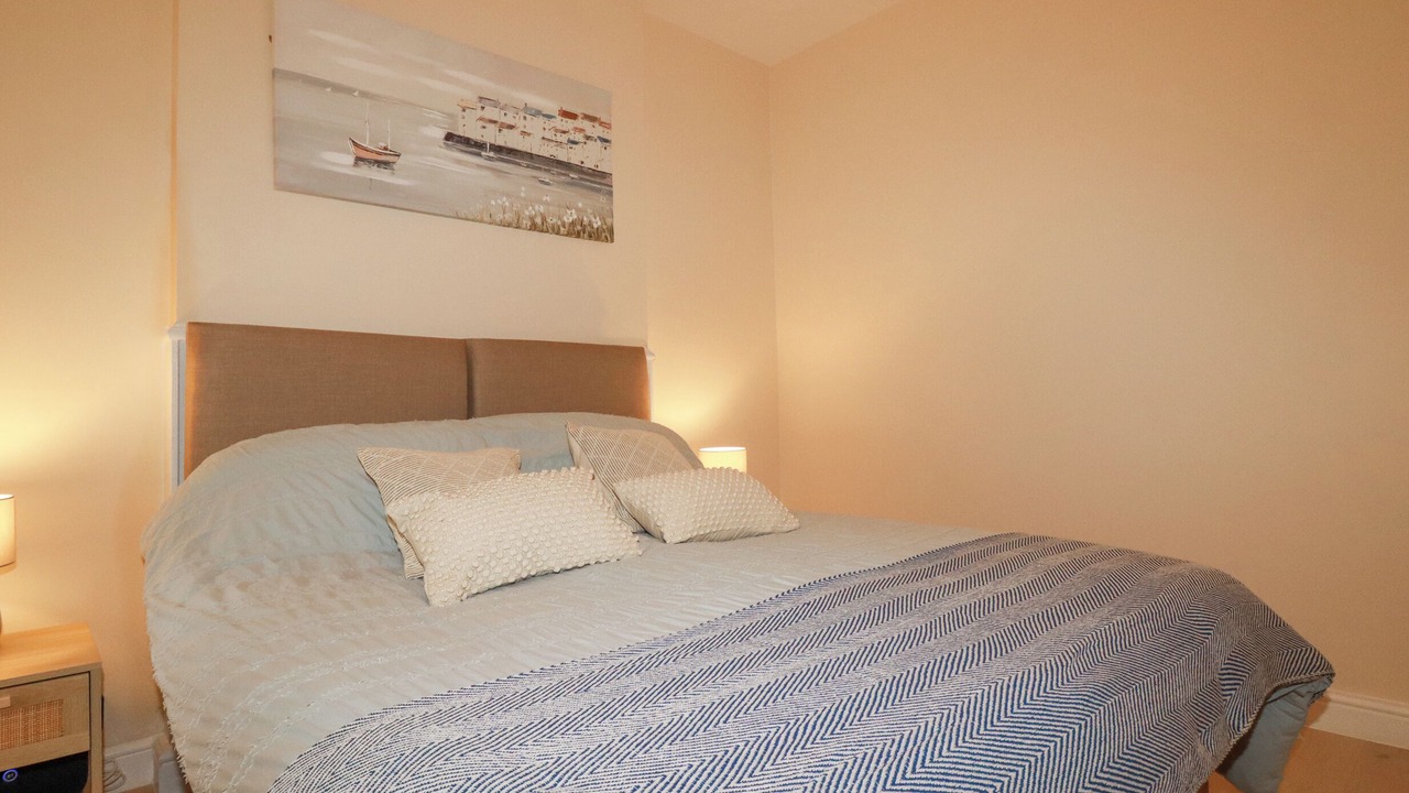 Photo of Bedroom in Newquay City Centre