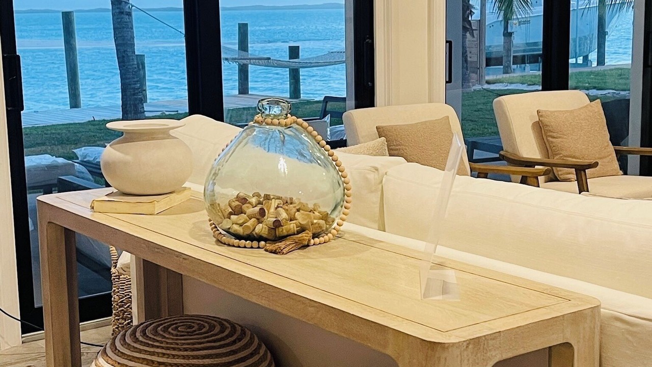 Photo of Livingroom in Treasure Cay