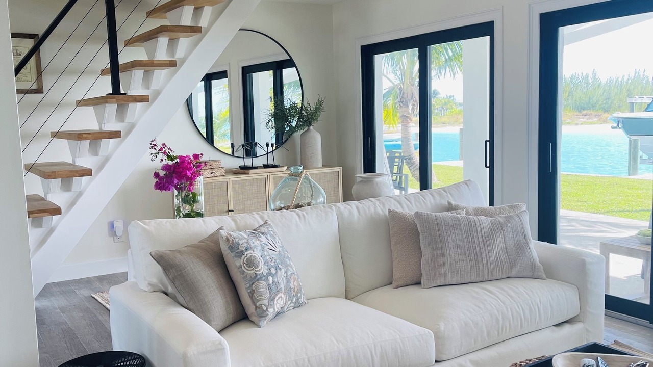 Photo of Livingroom in Treasure Cay