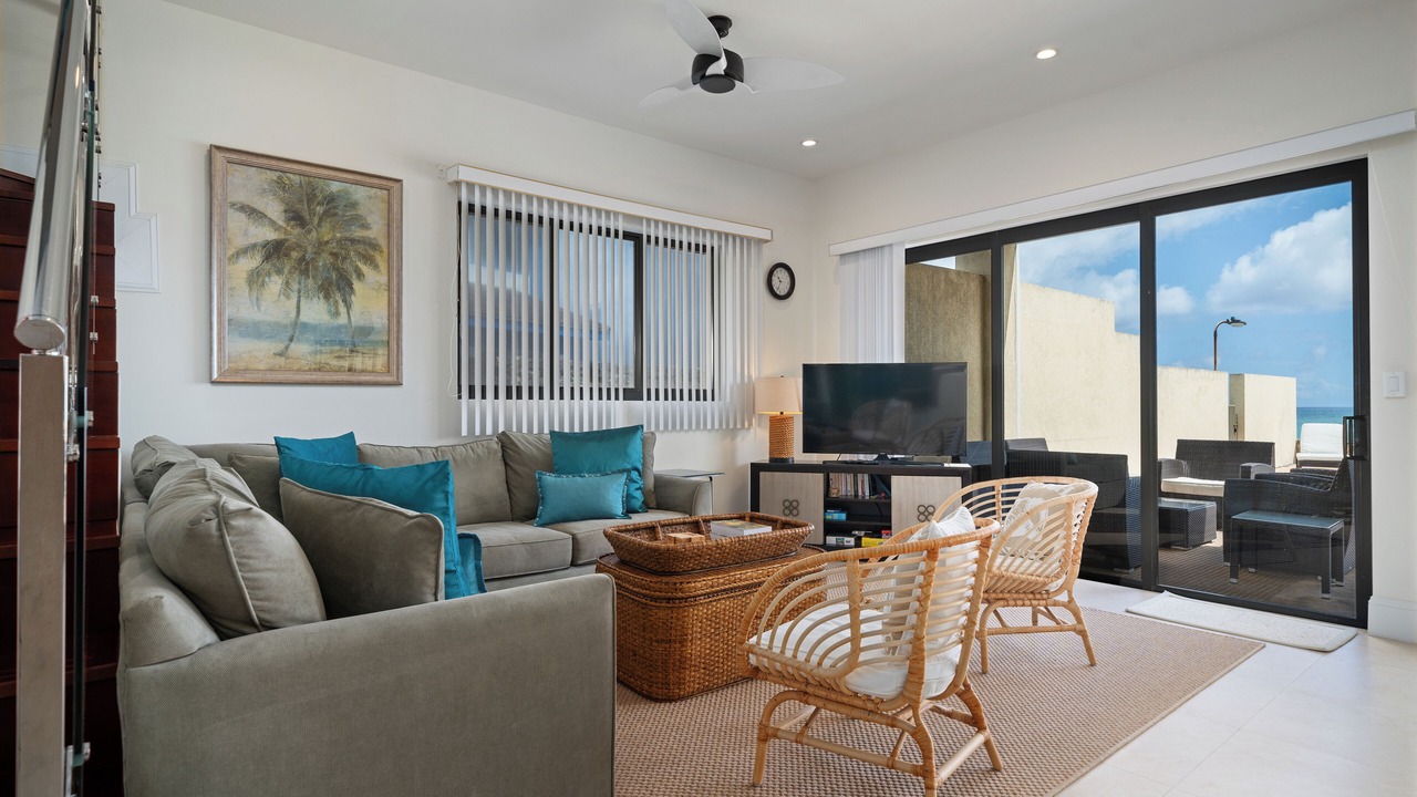 Photo of Livingroom in Nassau