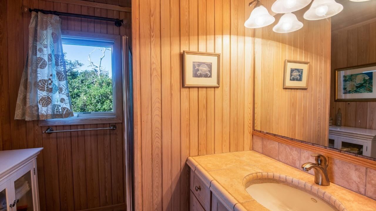 Photo of Bathroom in Hope Town