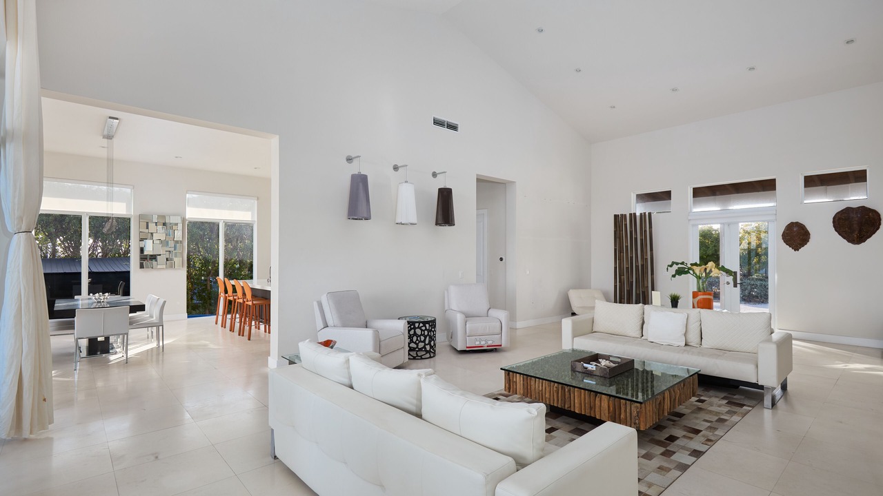 Photo of Livingroom in North Bimini