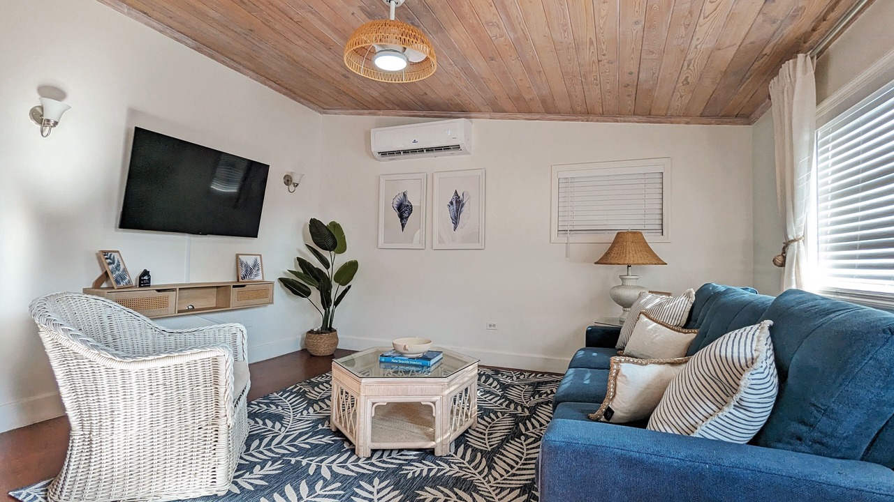 Photo of Livingroom in Dunmore Town