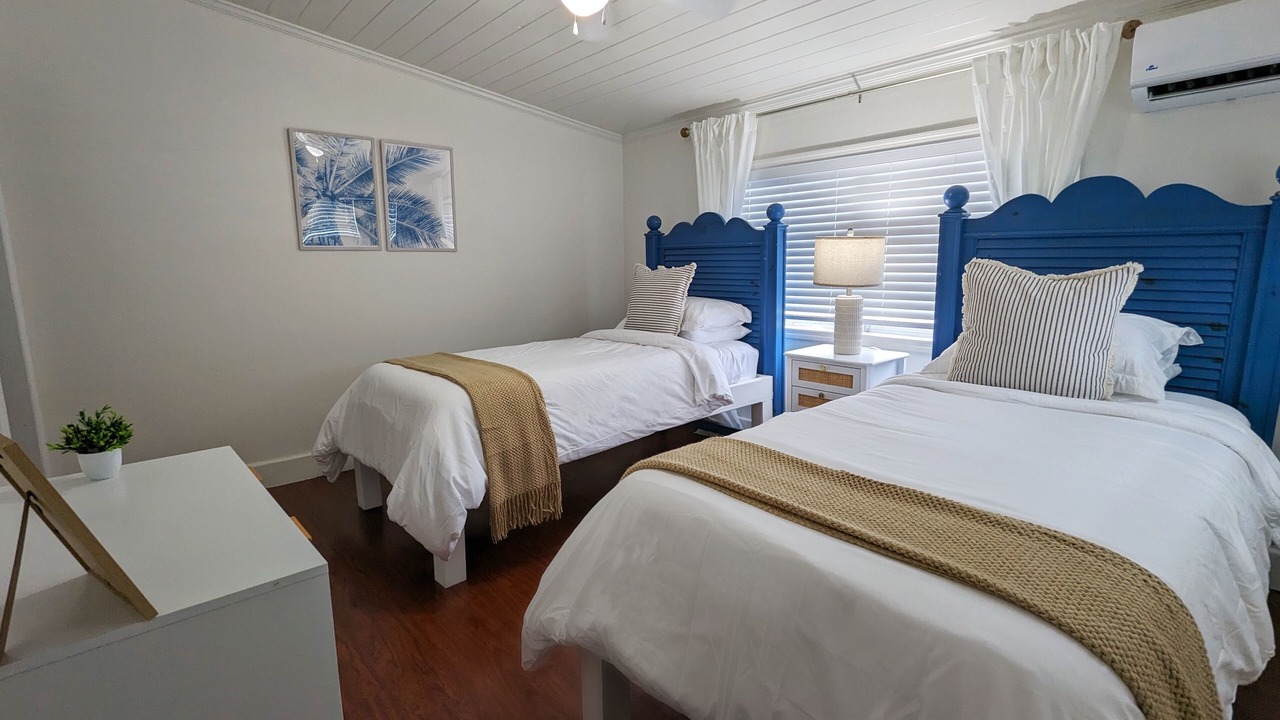 Photo of Bedroom in Dunmore Town