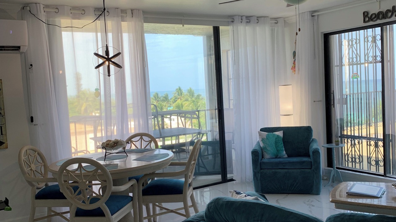 Photo of Livingroom in Williams Town