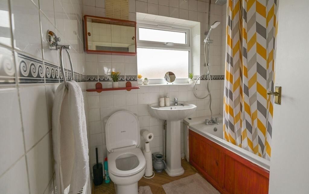 Photo of Bathroom in Luton
