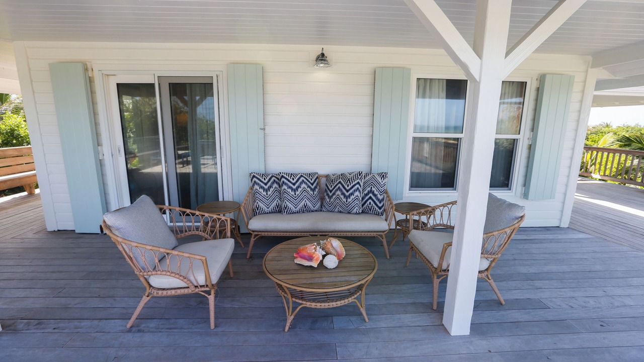 Photo of Patio Balcony in Hope Town