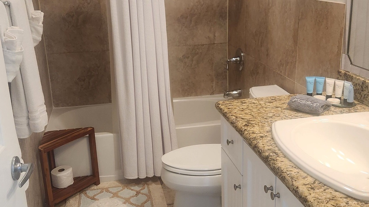 Photo of Bathroom in Alice Town