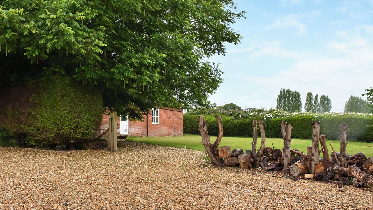 Photo of Outdoor in Lockerley