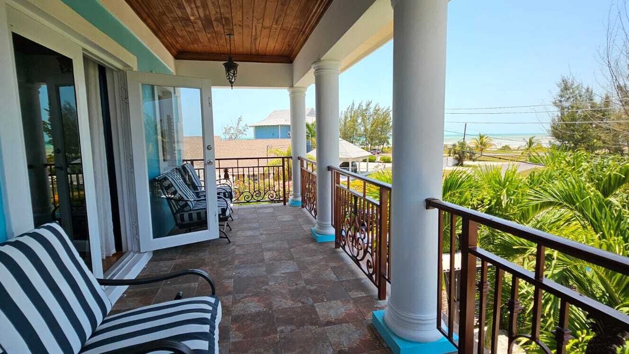 Photo of Patio Balcony in Nassau