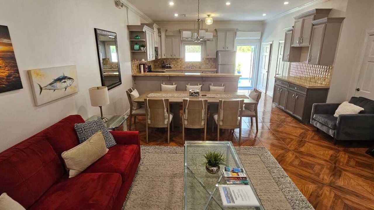 Photo of Livingroom in Nassau