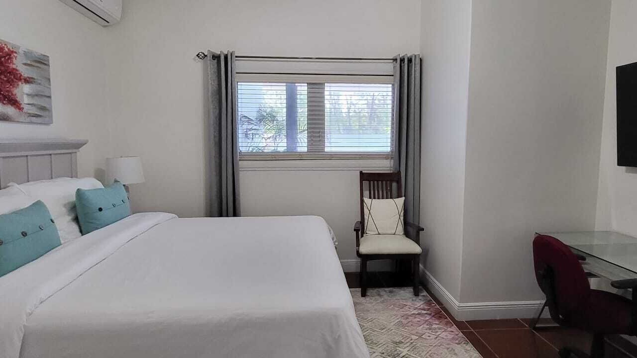 Photo of Bedroom in Nassau
