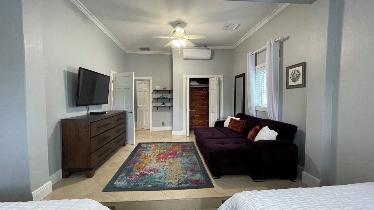 Photo of Bedroom in Nassau
