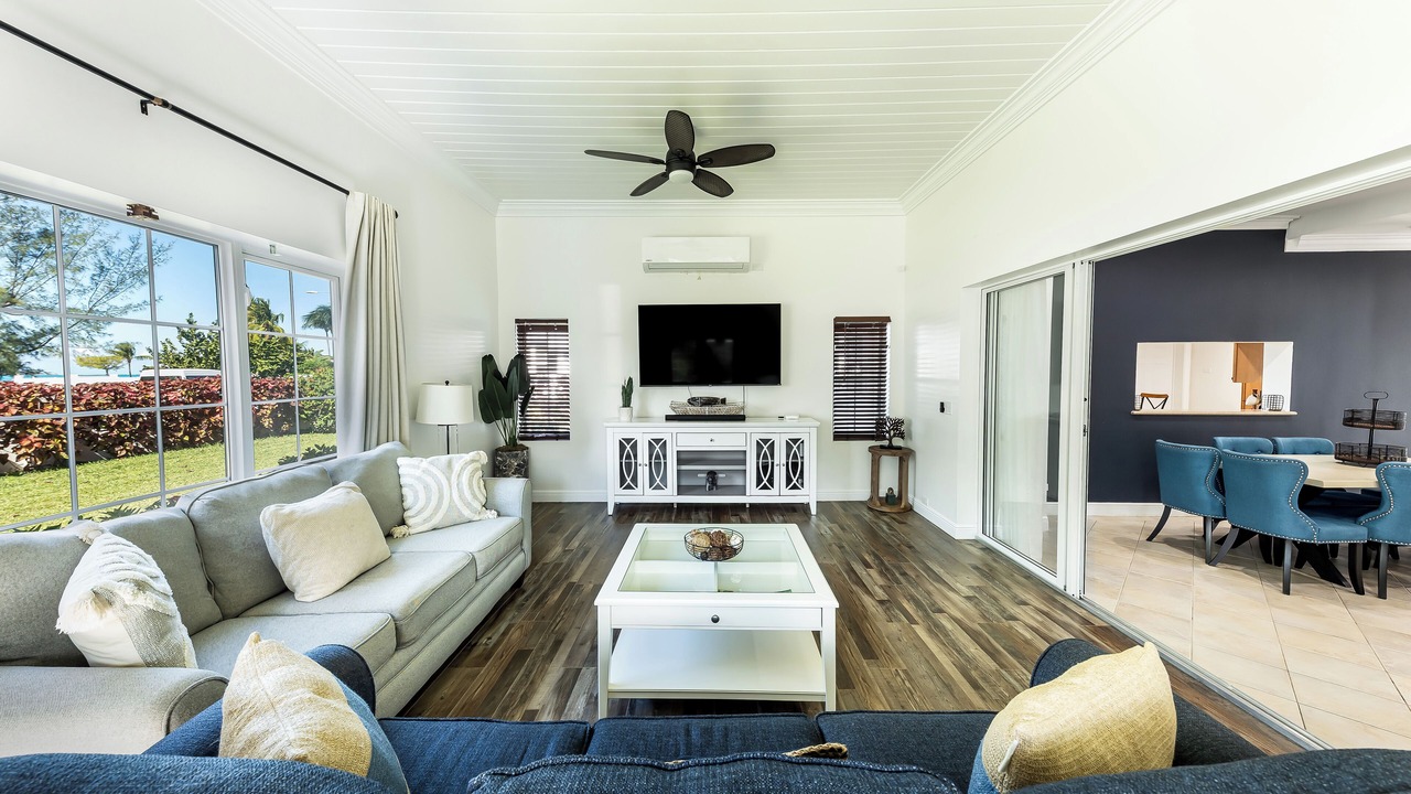 Photo of Livingroom in Nassau
