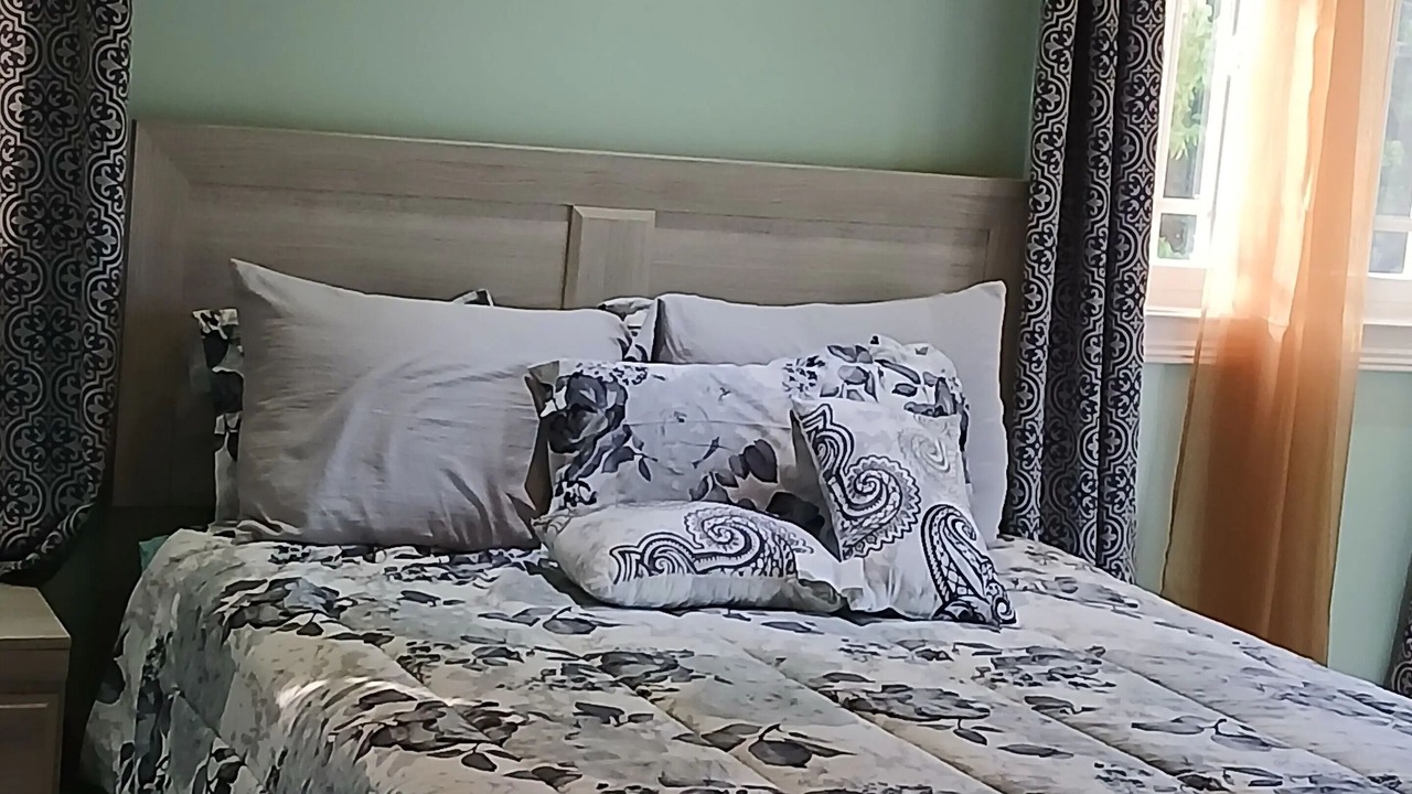 Photo of Bedroom in Gregory Town