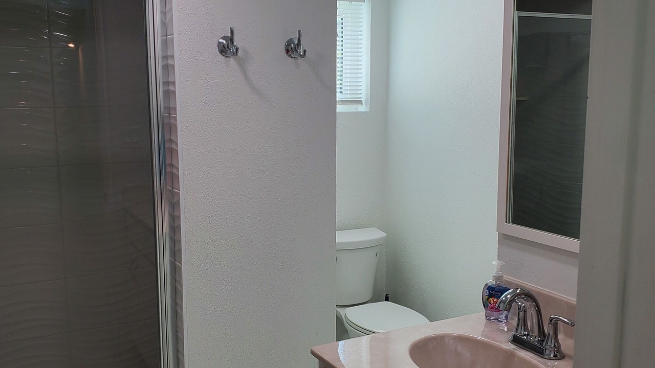 Photo of Bathroom in Staniel Cay