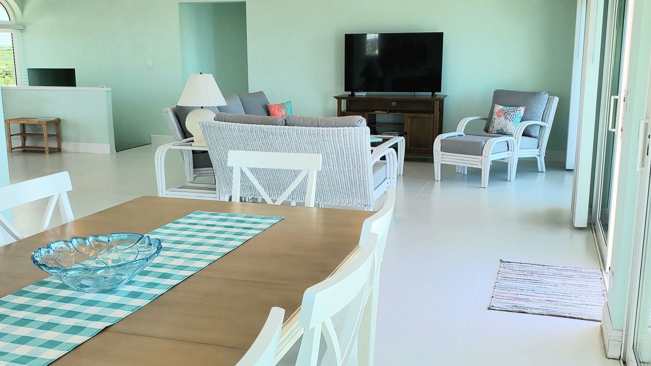 Photo of Bedroom in Staniel Cay
