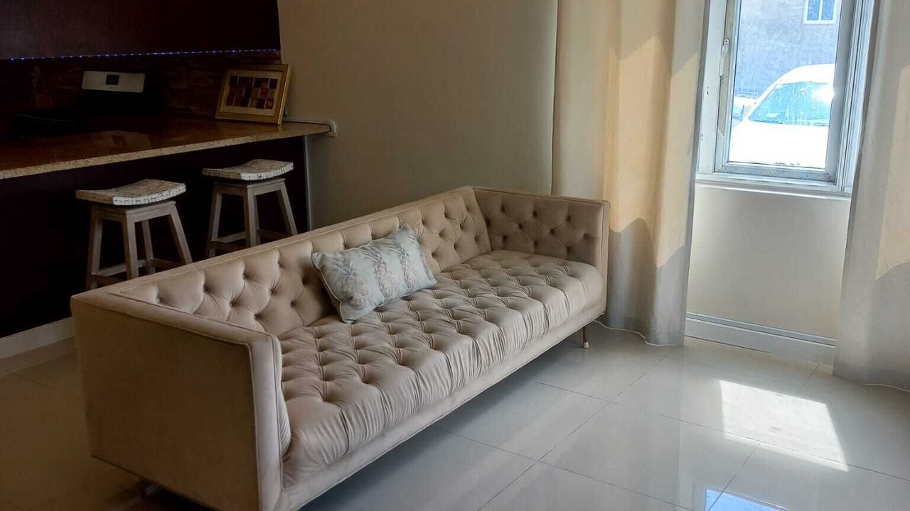 Photo of Livingroom in Nassau