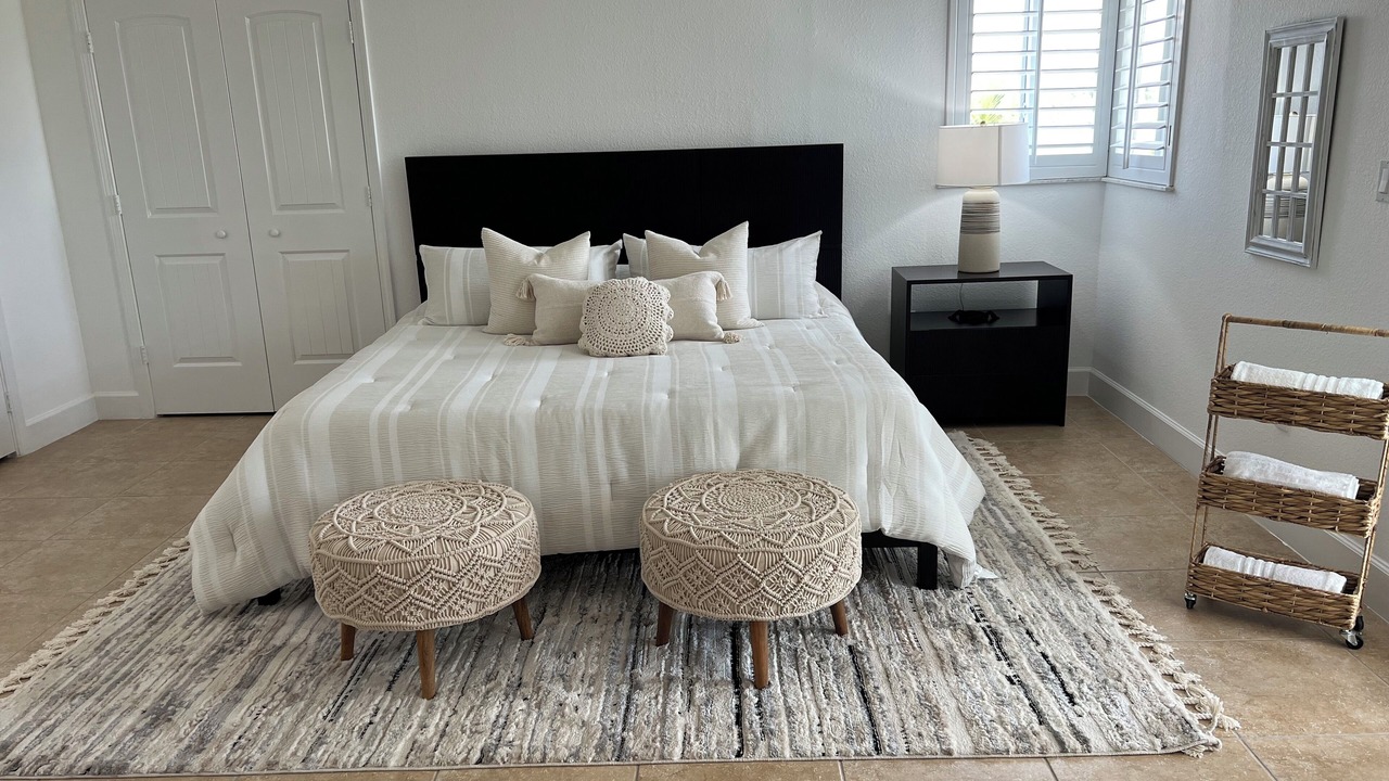 Photo of Bedroom in Bailey Town