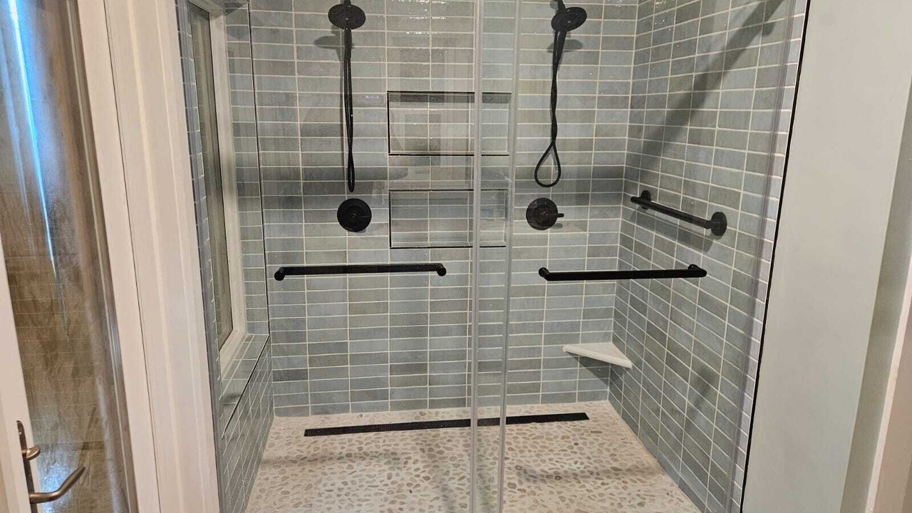 Photo of Bathroom in Green Turtle Estates