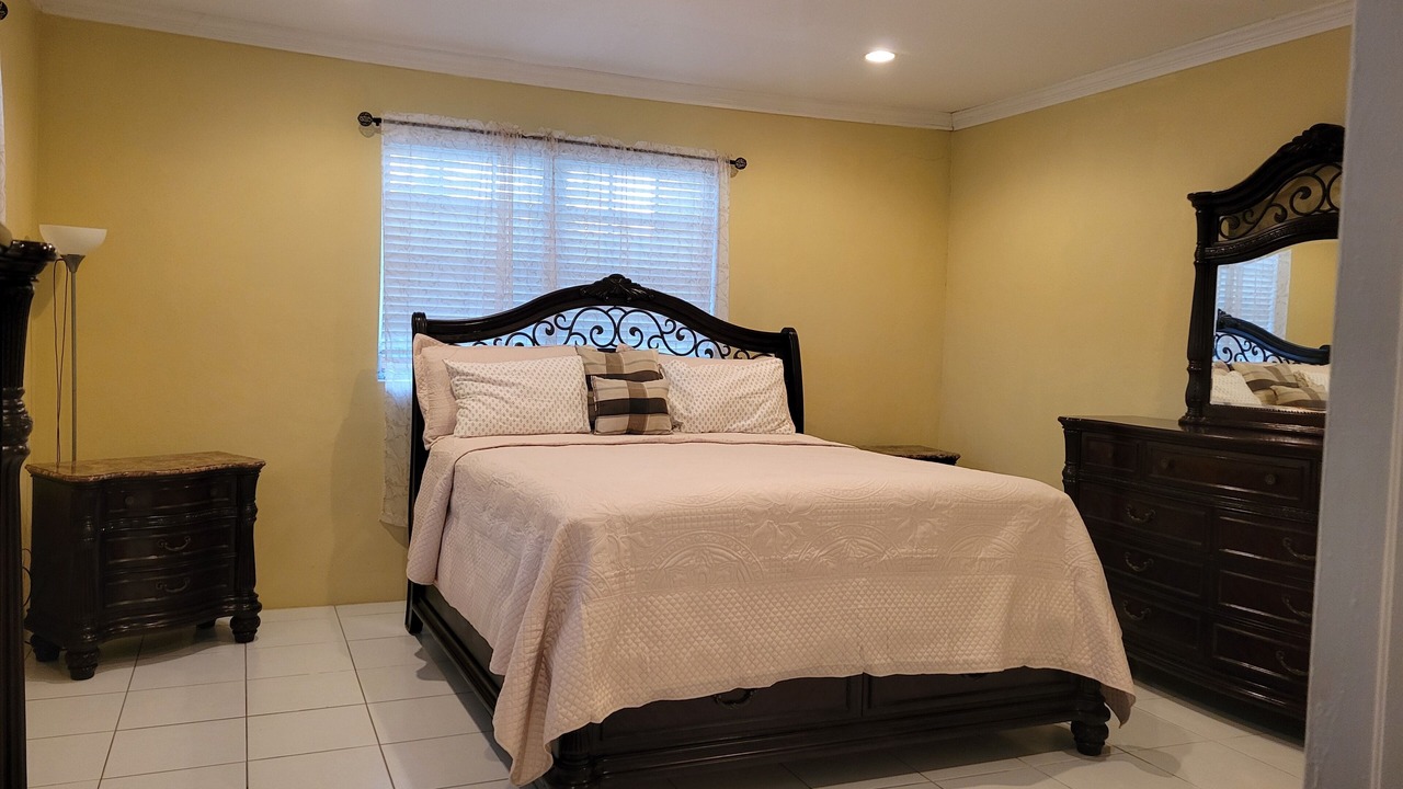 Photo of Bedroom in Coral Harbour