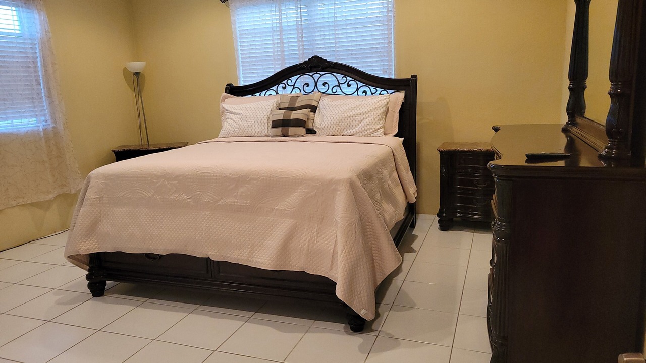 Photo of Bedroom in Coral Harbour