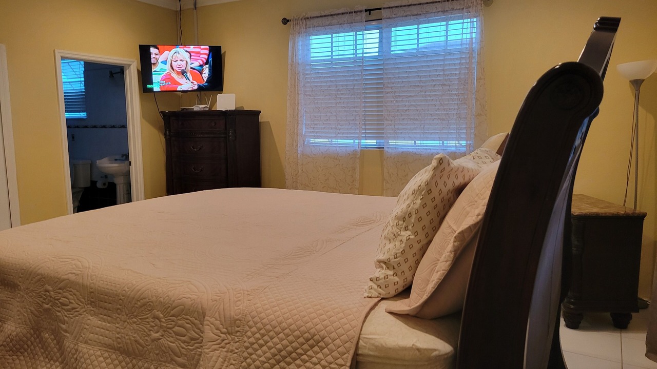 Photo of Bedroom in Coral Harbour