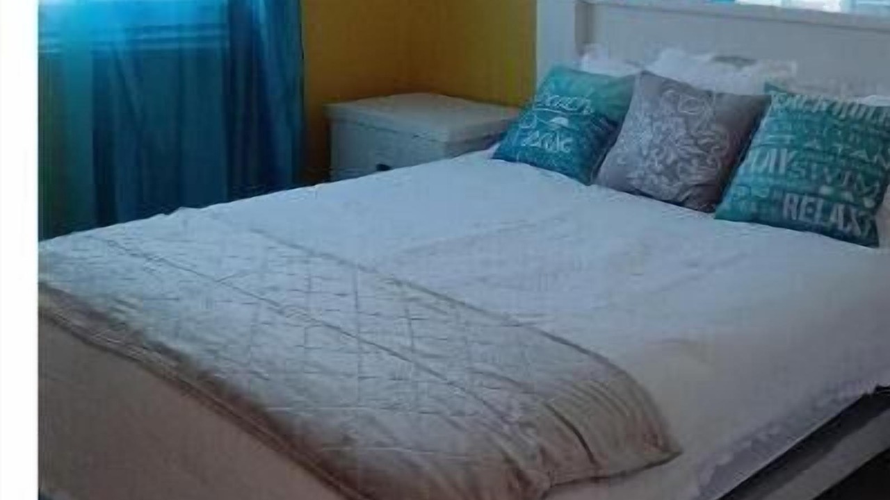 Photo of Bedroom in Farmer's Hill