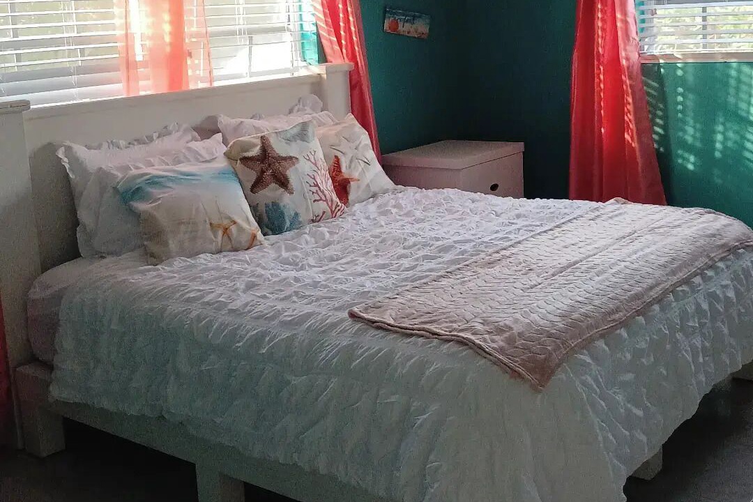 Photo of Bedroom in Farmer's Hill