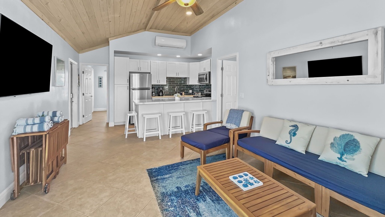 Photo of Livingroom in Treasure Cay